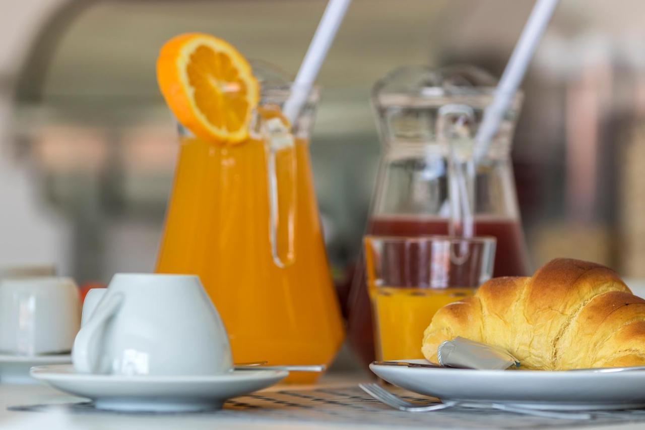 Ilheu 25 Peniche House Bed & Breakfast ภายนอก รูปภาพ